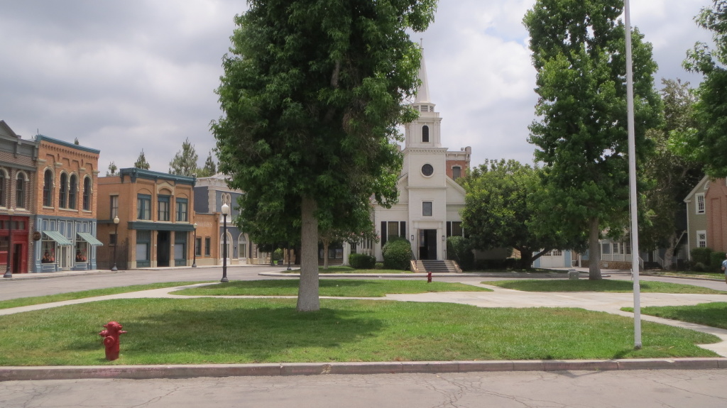 Die "Pretty Little Liars"-Gucker werden diesen Ort sofort wiedererkennen: Diese Kulisse ist das Stadtzentrum von Rosewood. Doch hier entstanden auch viele andere Filme