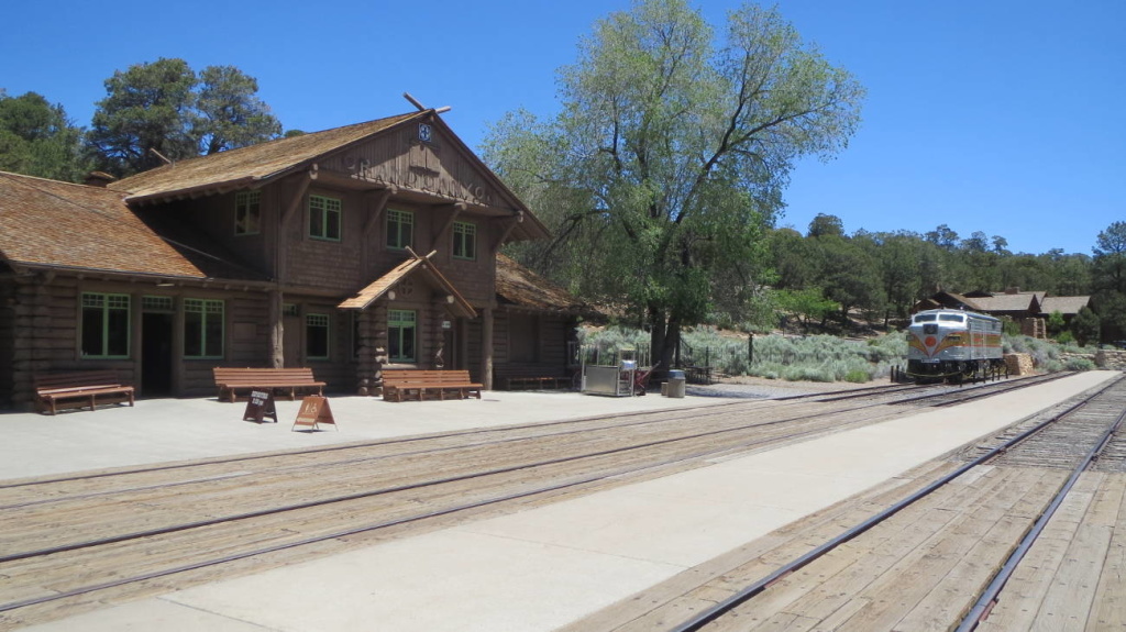 Grand Canyon Station, eine der ältesten Bahnhöfe Amerikas, die aus Holz gebaut wurden