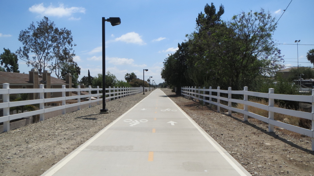 Endlich wieder Trail - auch wenn der "Pacific Electric Trail" durch die vielen Stoppschilder leider sehr langsam machte